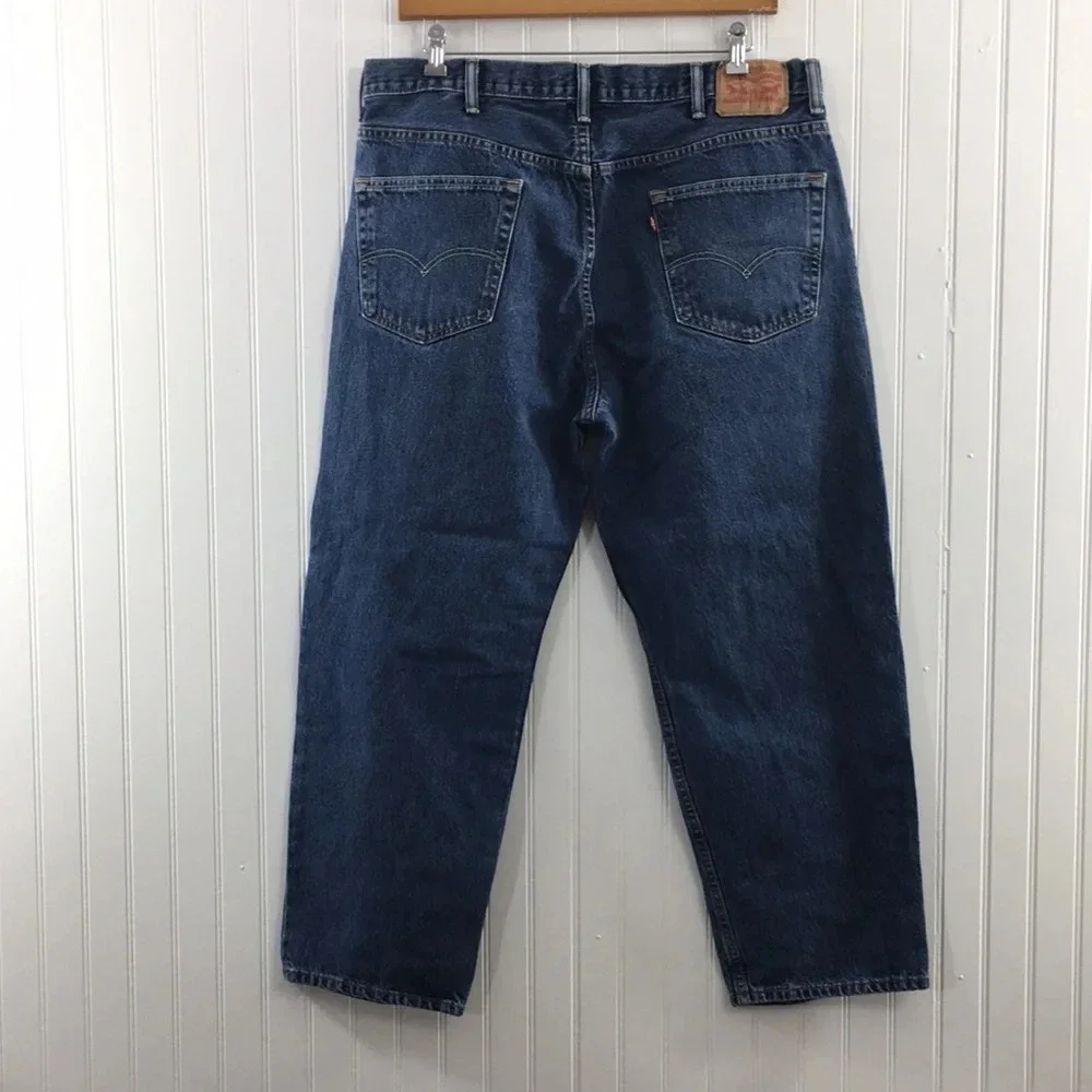 Levis levis 350
